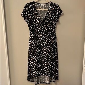 Gilli Black and White Floral Midi Dress